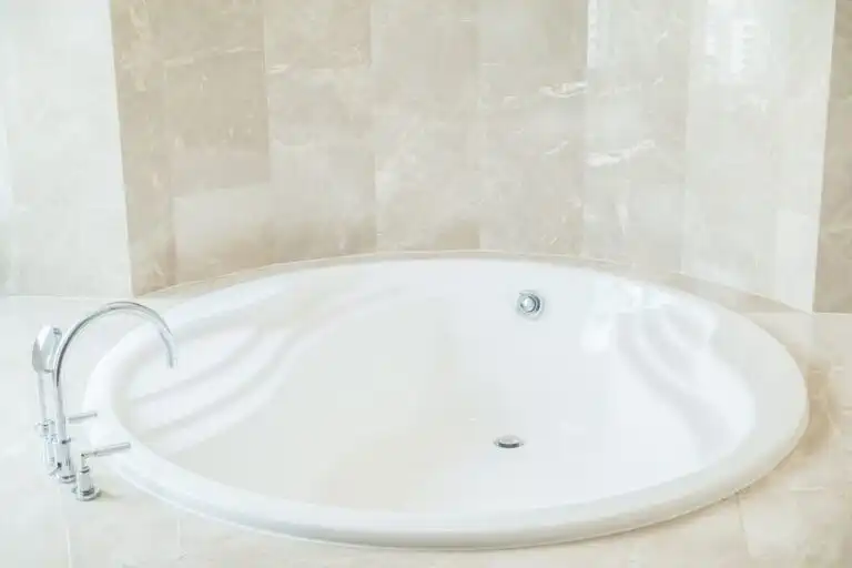 The Essentials Of Tub Surround Replacements