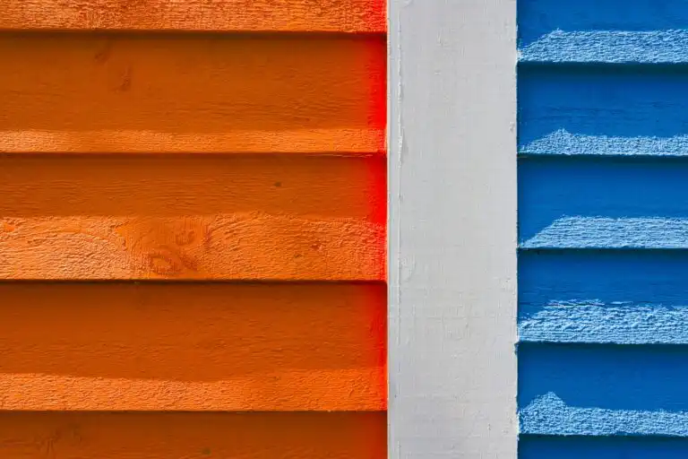 Signs Your Multi-Family Building Needs A Siding Upgrade