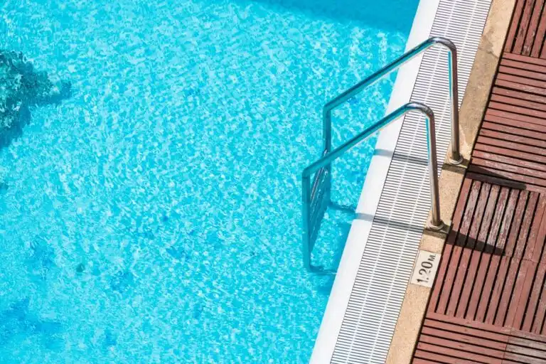 Indications Your Pool Needs Immediate Repair